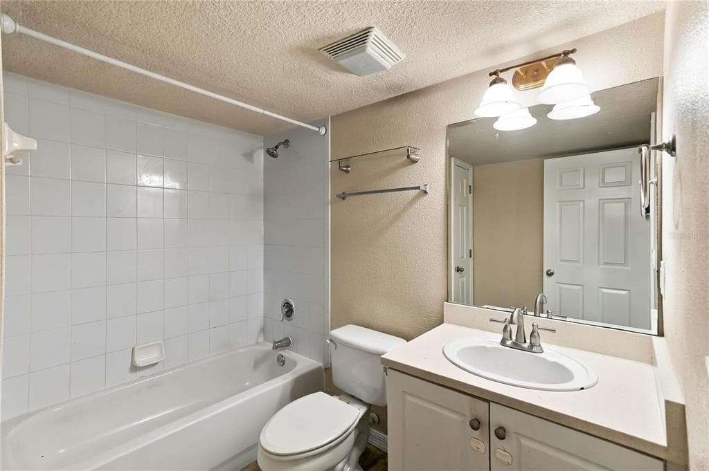 185 N PEARL LAKE CAUSEWAY 110 photo 12