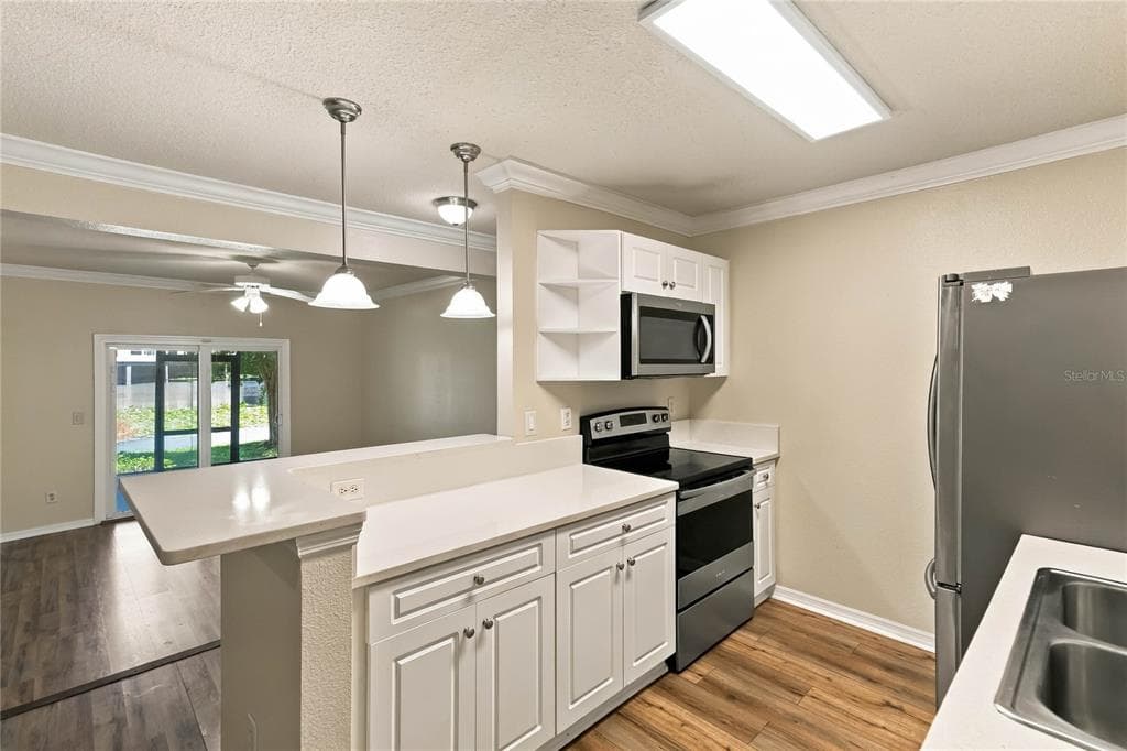 185 N PEARL LAKE CAUSEWAY 110 photo 11