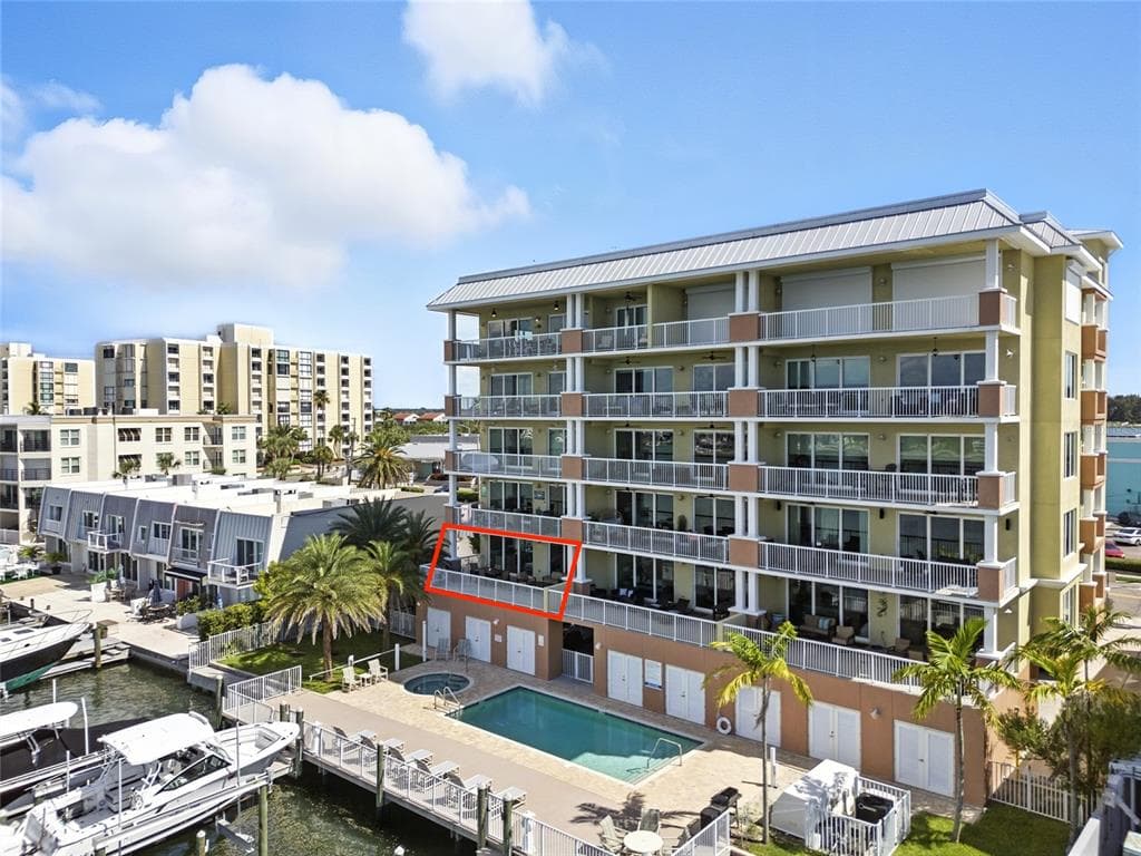 706 BAYWAY BOULEVARD 203 photo 2