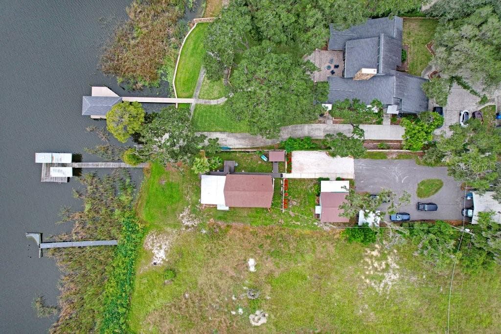 11337 KNIGHTS GRIFFIN ROAD photo 16