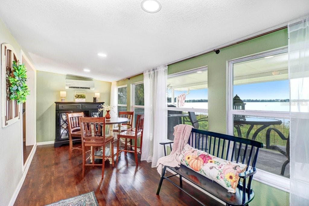 11337 KNIGHTS GRIFFIN ROAD photo 10