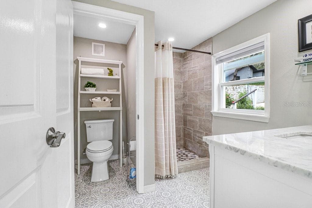 11337 KNIGHTS GRIFFIN ROAD photo 8