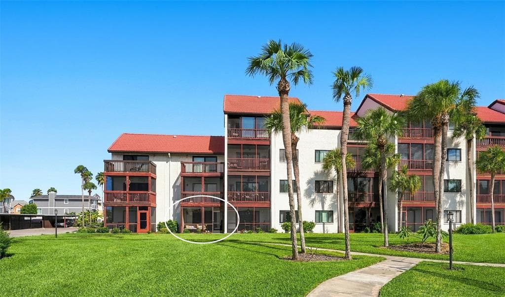 1622 STICKNEY POINT ROAD 22-102 photo 6
