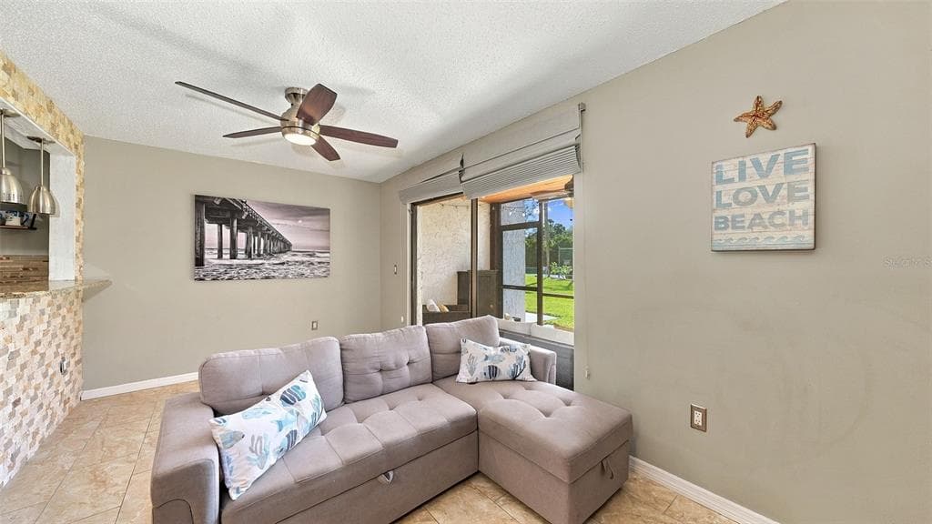 1622 STICKNEY POINT ROAD 22-102 photo 13