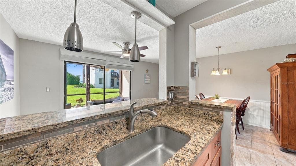 1622 STICKNEY POINT ROAD 22-102 photo 16