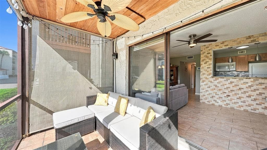 1622 STICKNEY POINT ROAD 22-102 photo 22