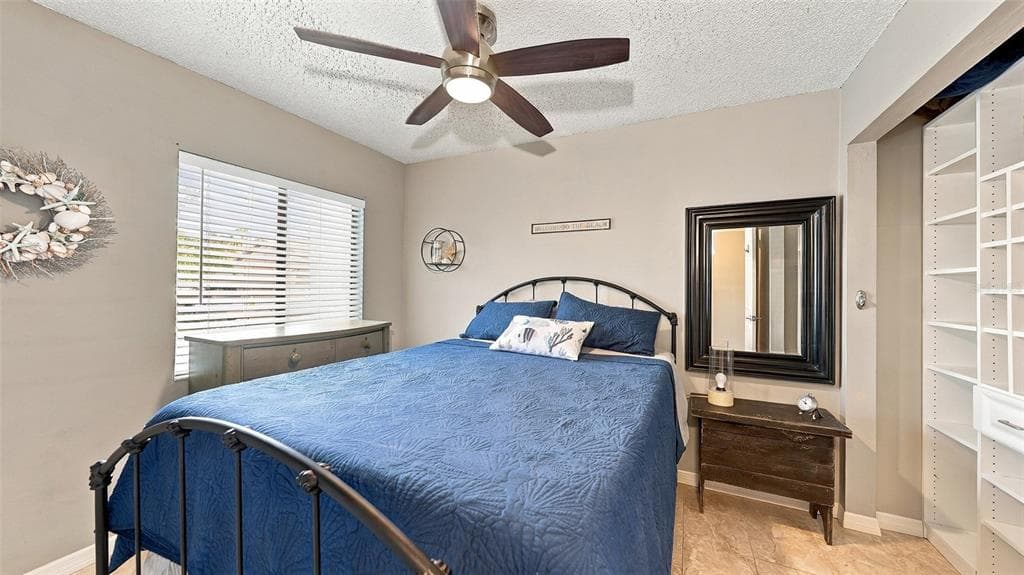 1622 STICKNEY POINT ROAD 22-102 photo 19
