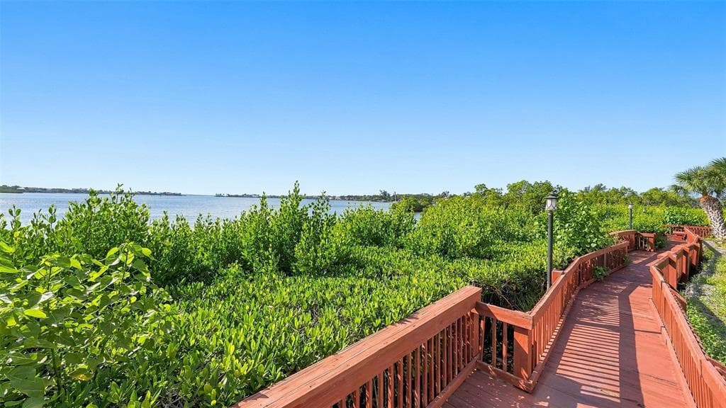1622 STICKNEY POINT ROAD 22-102 photo 25