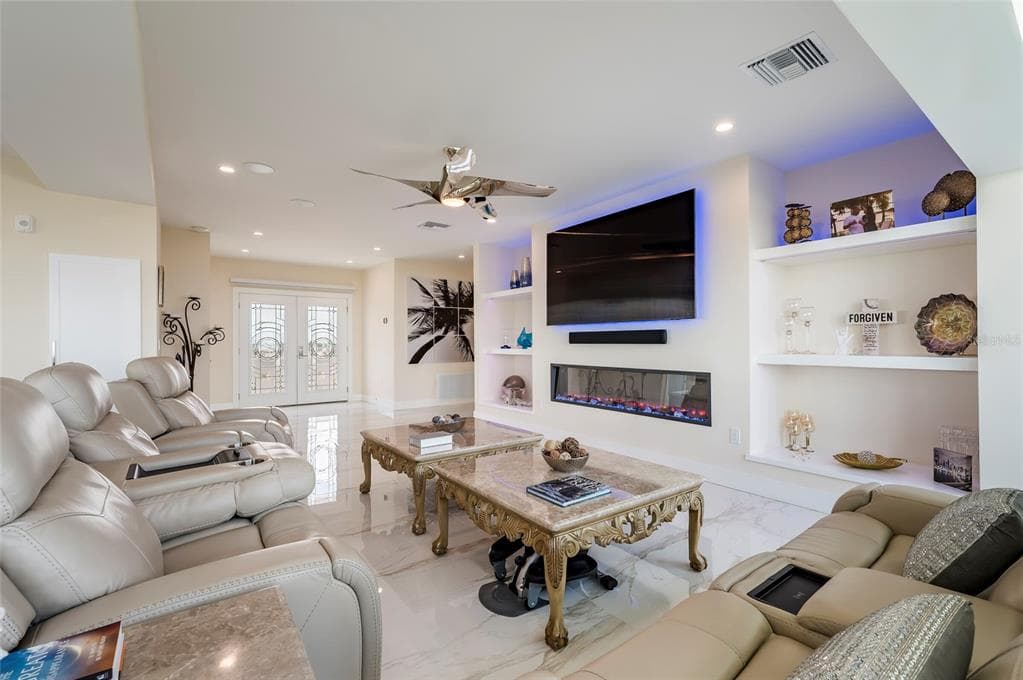 1365 SNELL ISLE BOULEVARD NE 9A photo 23