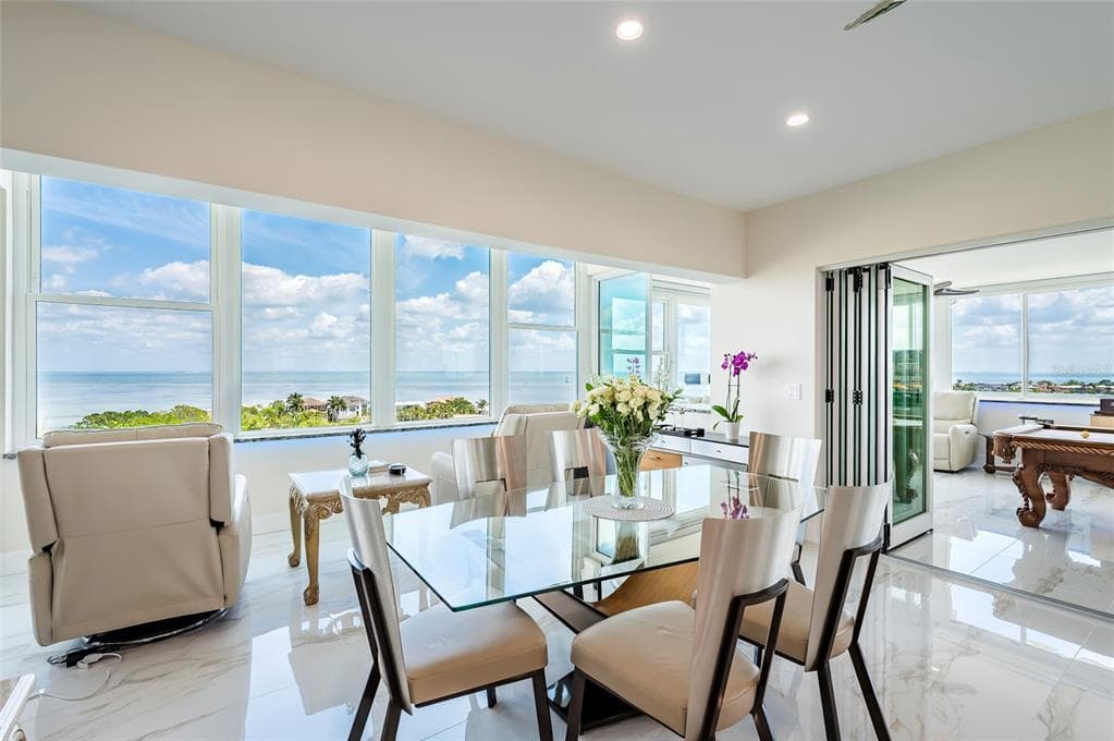 1365 SNELL ISLE BOULEVARD NE 9A photo 3