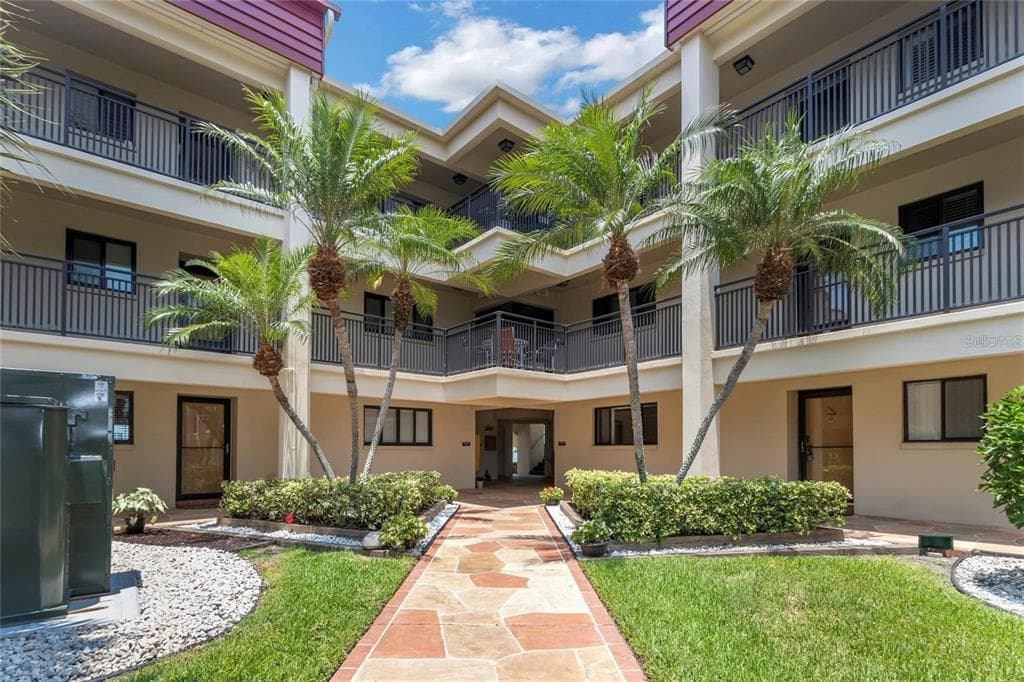 868 BAYWAY BOULEVARD 312 photo 1