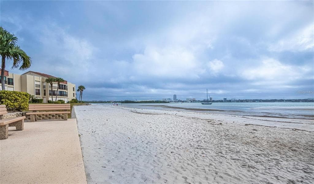 868 BAYWAY BOULEVARD 312 photo 24