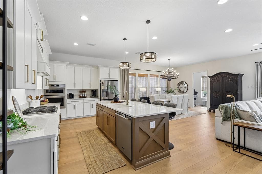 136 IRIS CREEK DRIVE photo 1