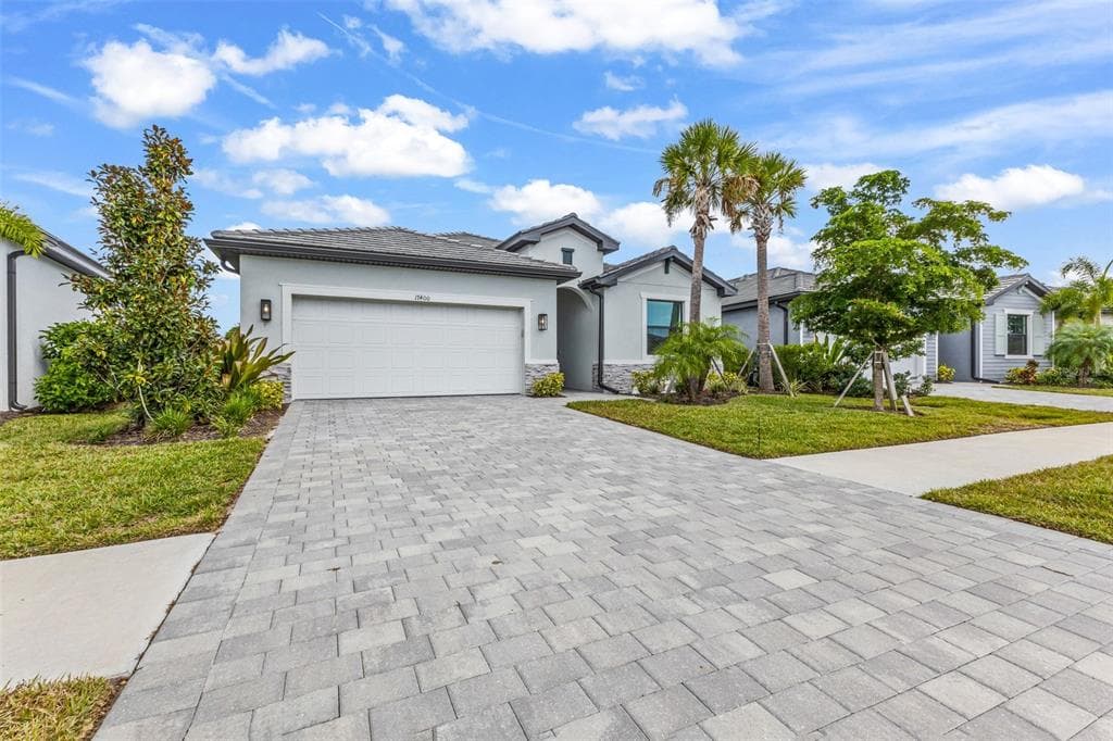 17400 LUMINOUS AVENUE photo 2