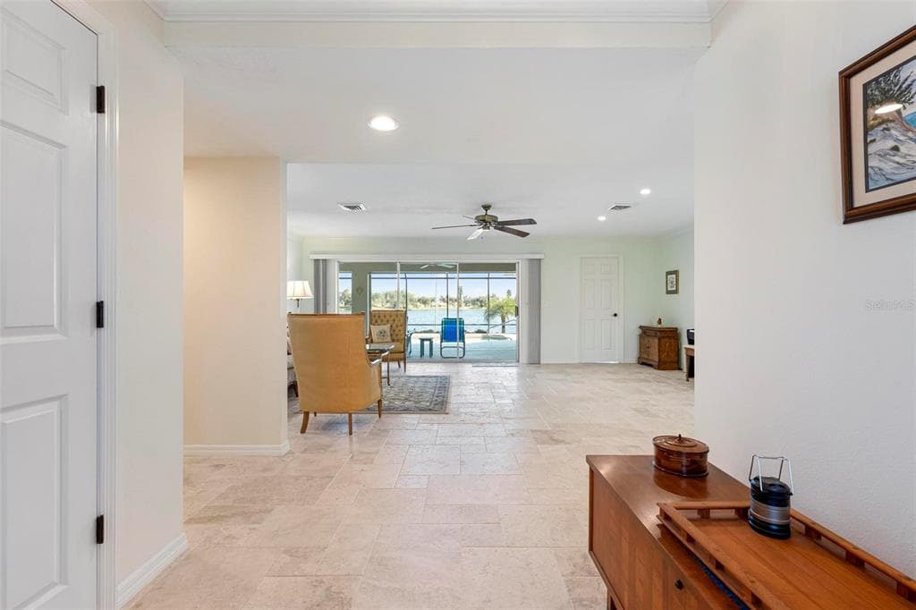903 PINEHURST LANE photo 6