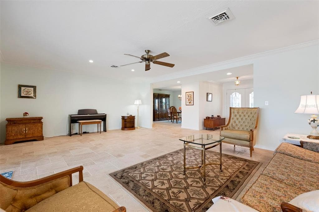 903 PINEHURST LANE photo 13