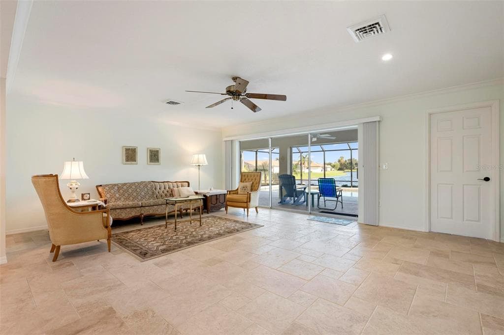 903 PINEHURST LANE photo 8