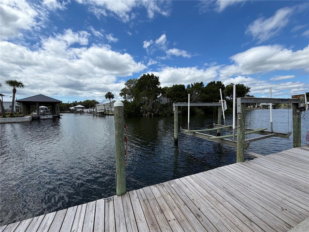 1610 NW 20TH AVENUE photo 13