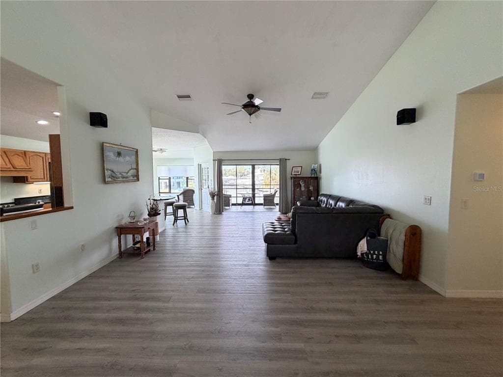 1610 NW 20TH AVENUE photo 24