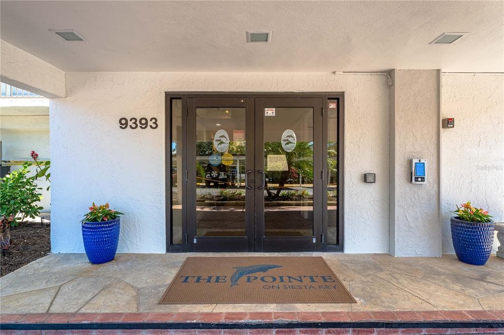 9397 MIDNIGHT PASS ROAD 506 photo 6