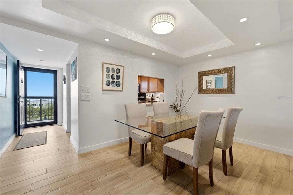 9397 MIDNIGHT PASS ROAD 506 photo 16