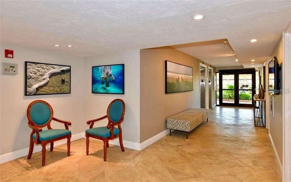 9397 MIDNIGHT PASS ROAD 506 photo 7