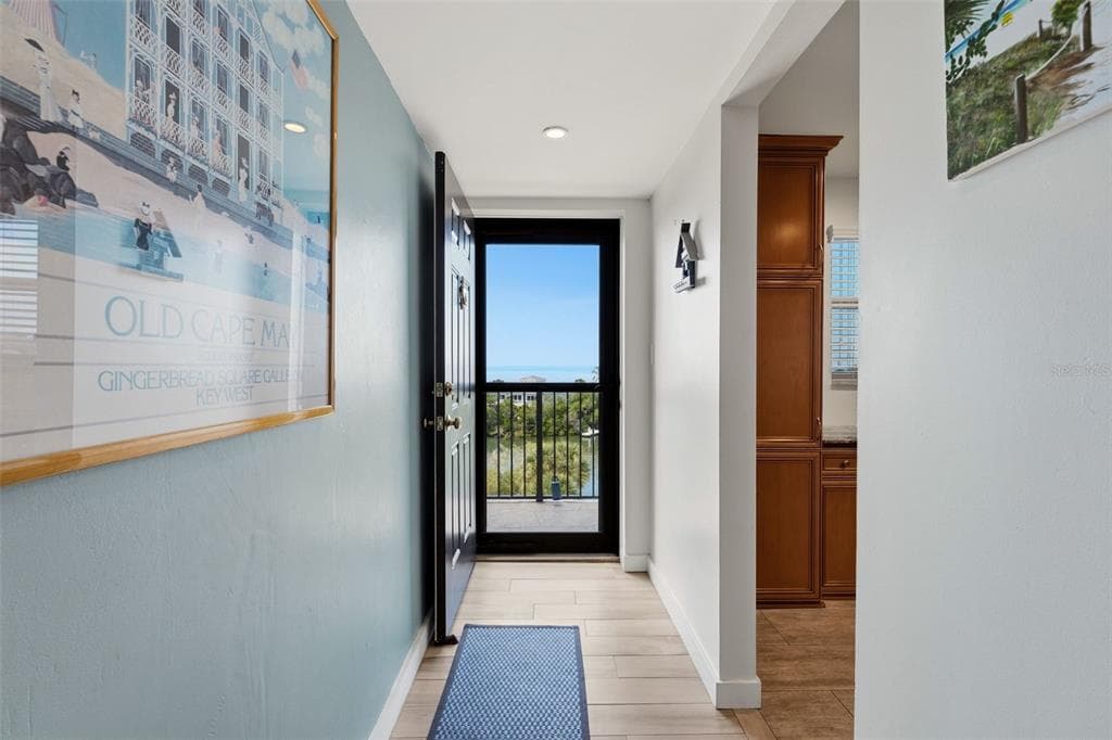 9397 MIDNIGHT PASS ROAD 506 photo 9