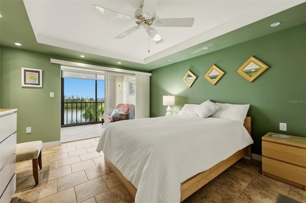 9397 MIDNIGHT PASS ROAD 506 photo 24
