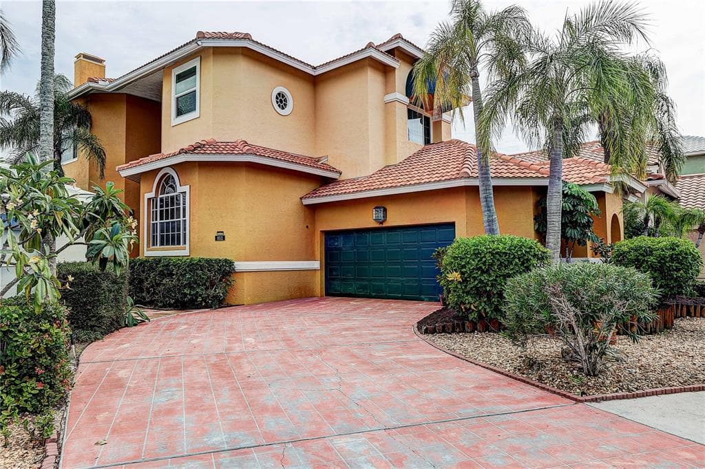 852 SYMPHONY ISLES BOULEVARD photo 3