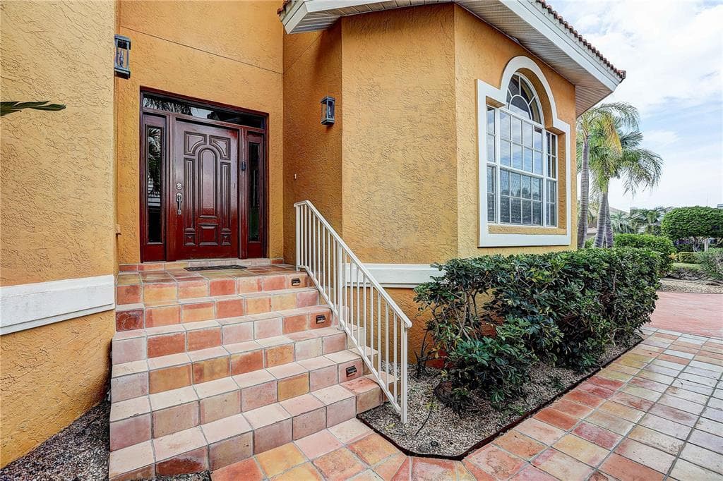 852 SYMPHONY ISLES BOULEVARD photo 5