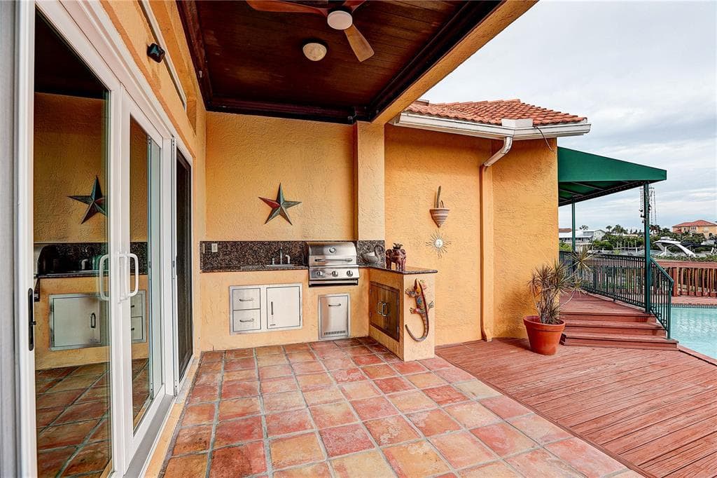 852 SYMPHONY ISLES BOULEVARD photo 19