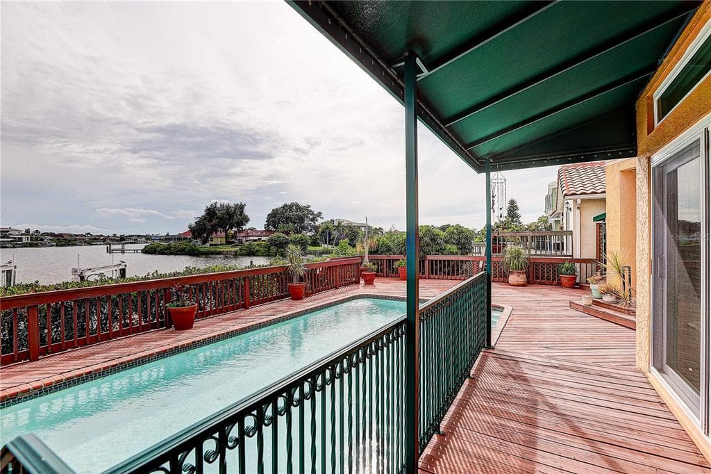 852 SYMPHONY ISLES BOULEVARD photo 25