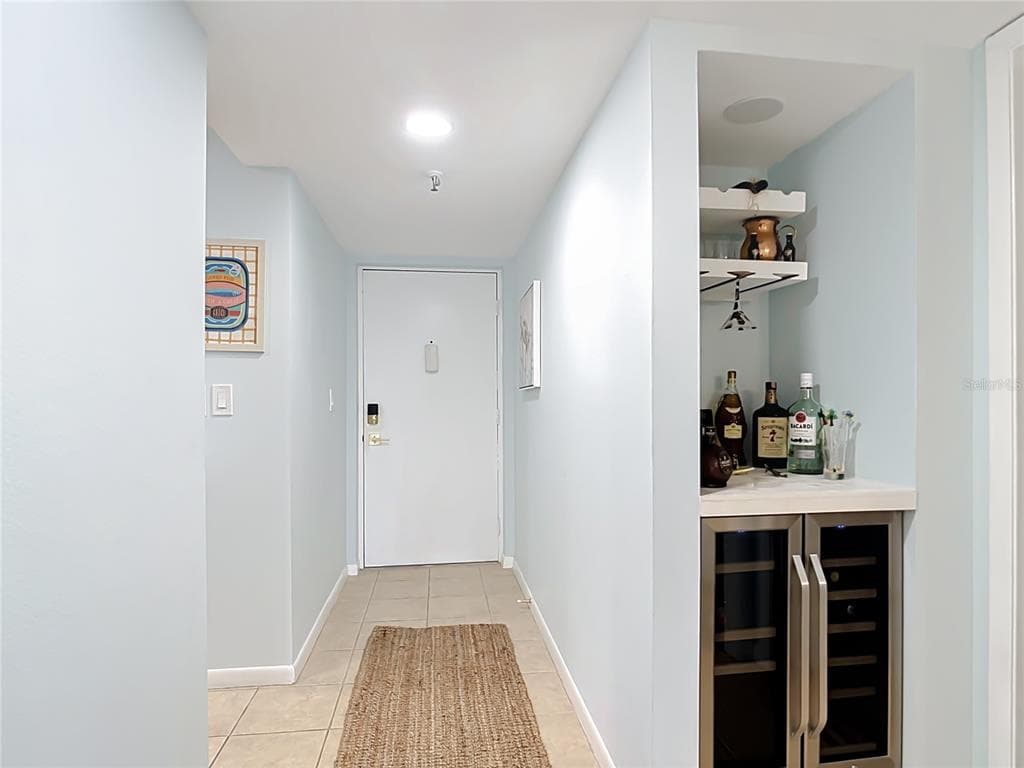 1551 BEACH ROAD 205 photo 7