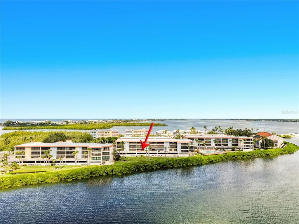 1551 BEACH ROAD 205 photo 5