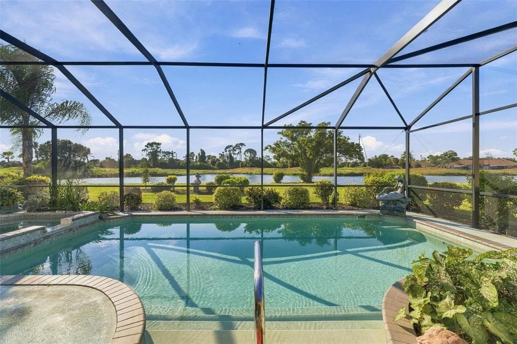 2555 SILVER PALM ROAD photo 2