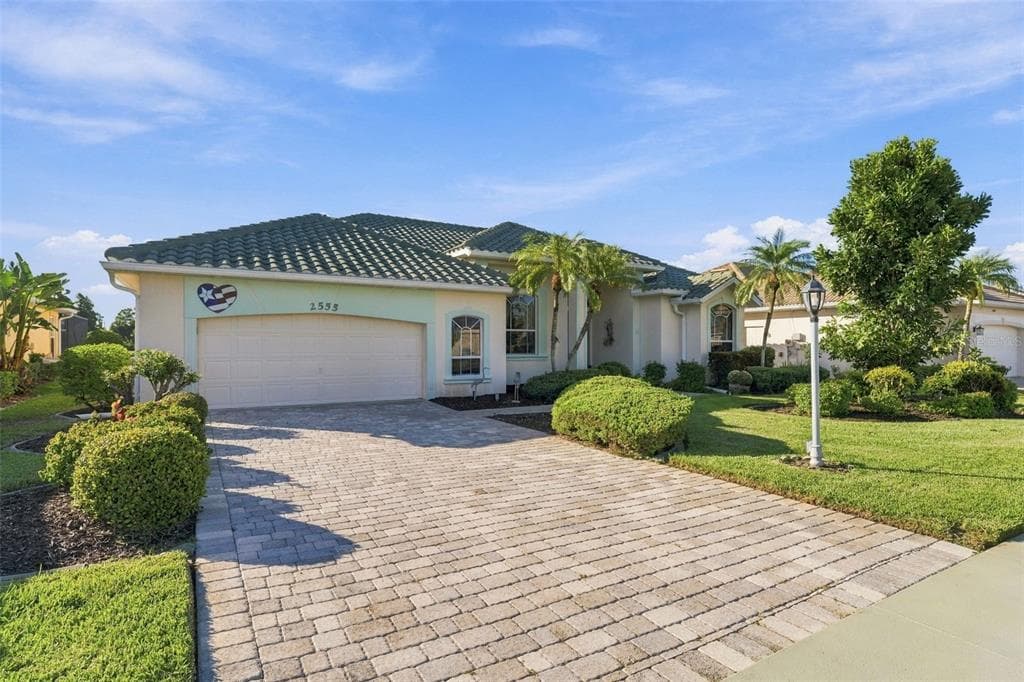 2555 SILVER PALM ROAD photo 1