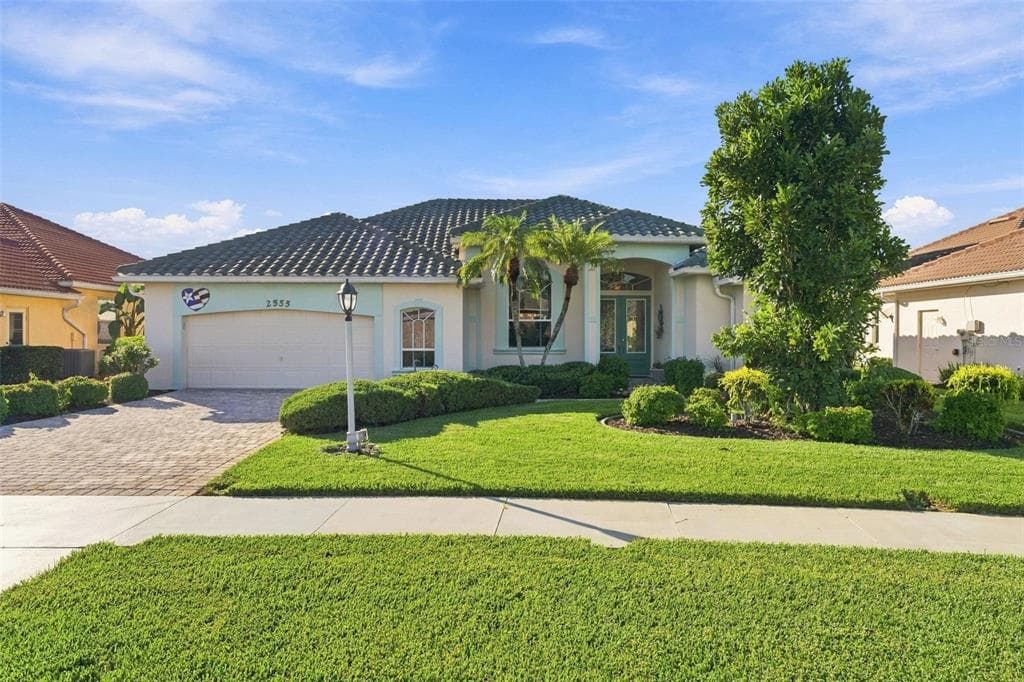 2555 SILVER PALM ROAD photo 4