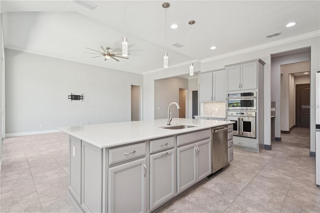 7031 BILLIE COURT photo 10