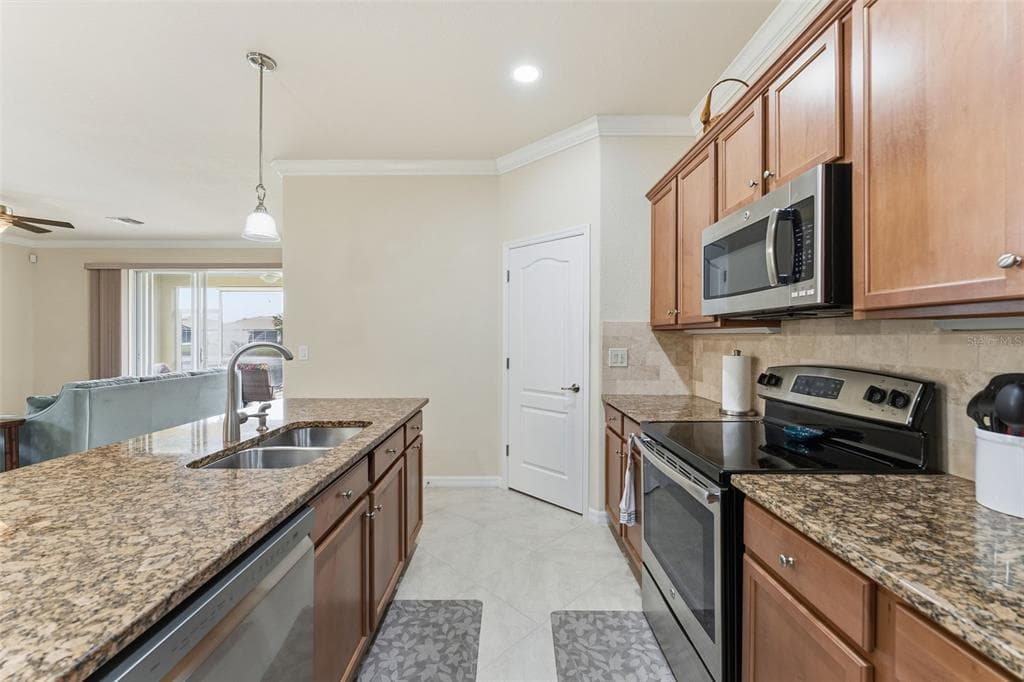 6288 GRAND CYPRESS BOULEVARD photo 12