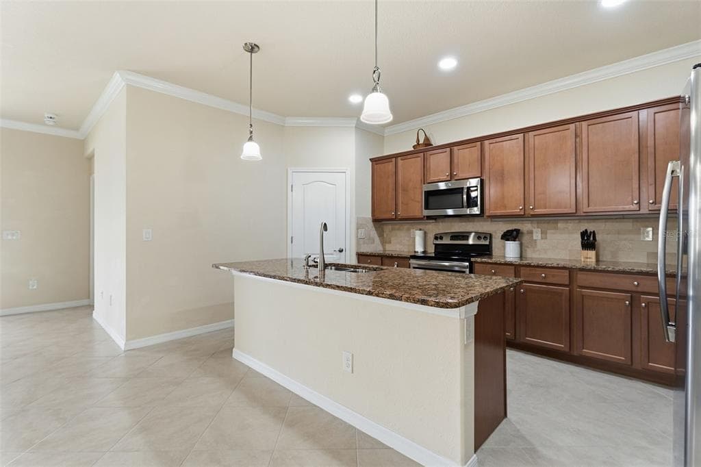 6288 GRAND CYPRESS BOULEVARD photo 7