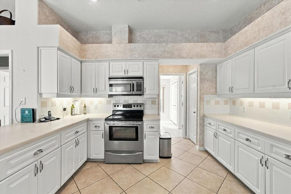 8405 MAYBELLE DRIVE photo 19