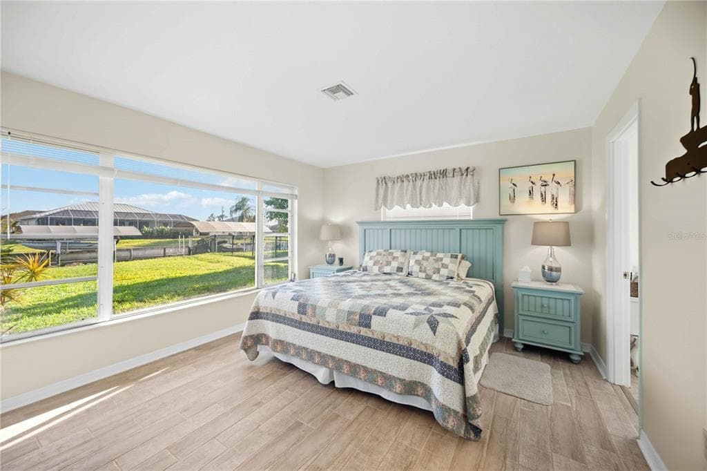 2655 LEAR ROAD photo 13