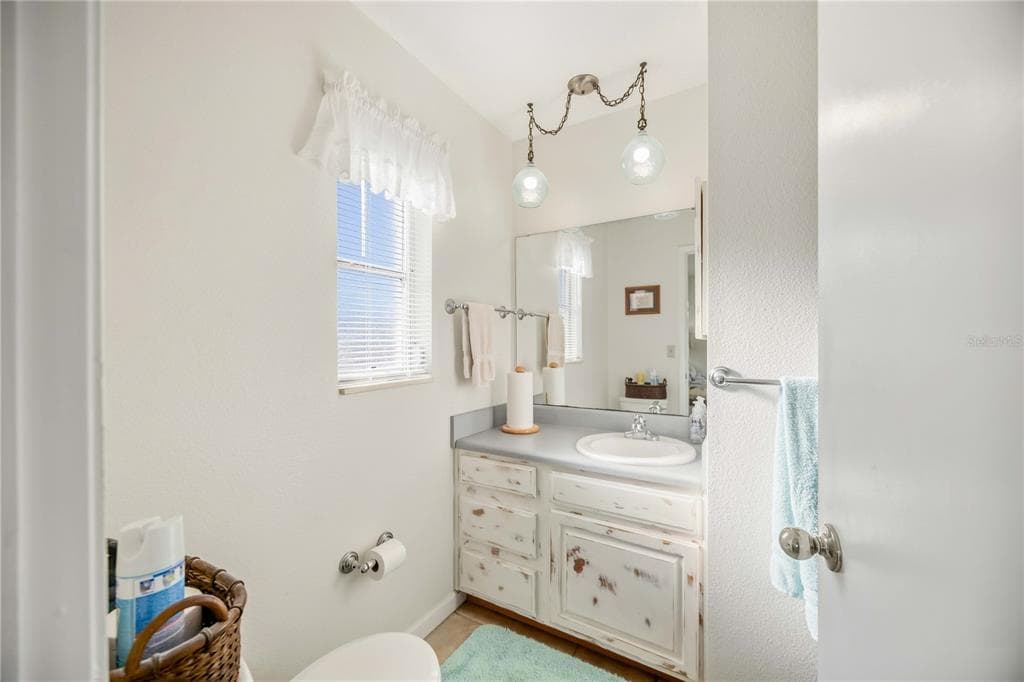 2655 LEAR ROAD photo 16