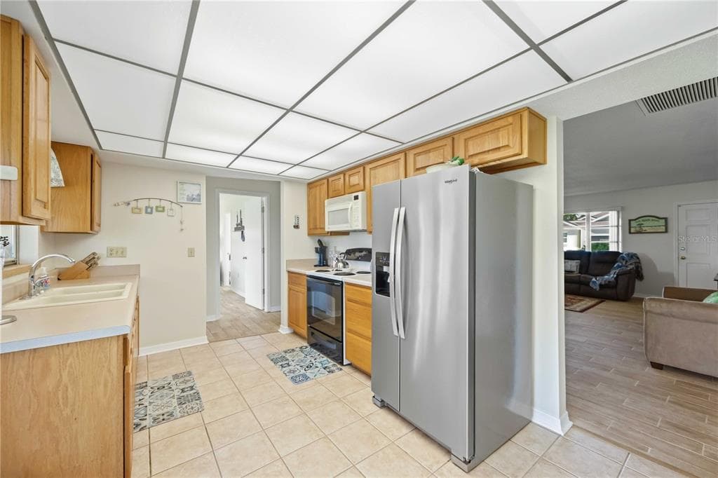 2655 LEAR ROAD photo 10