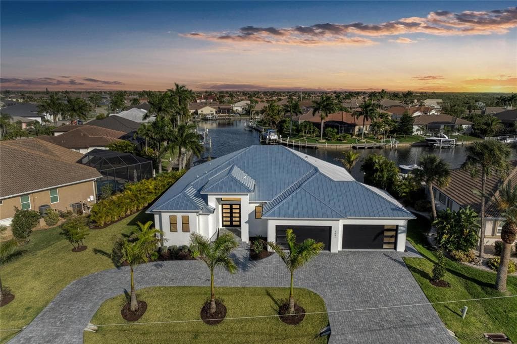 1631 CASEY KEY DRIVE photo 1