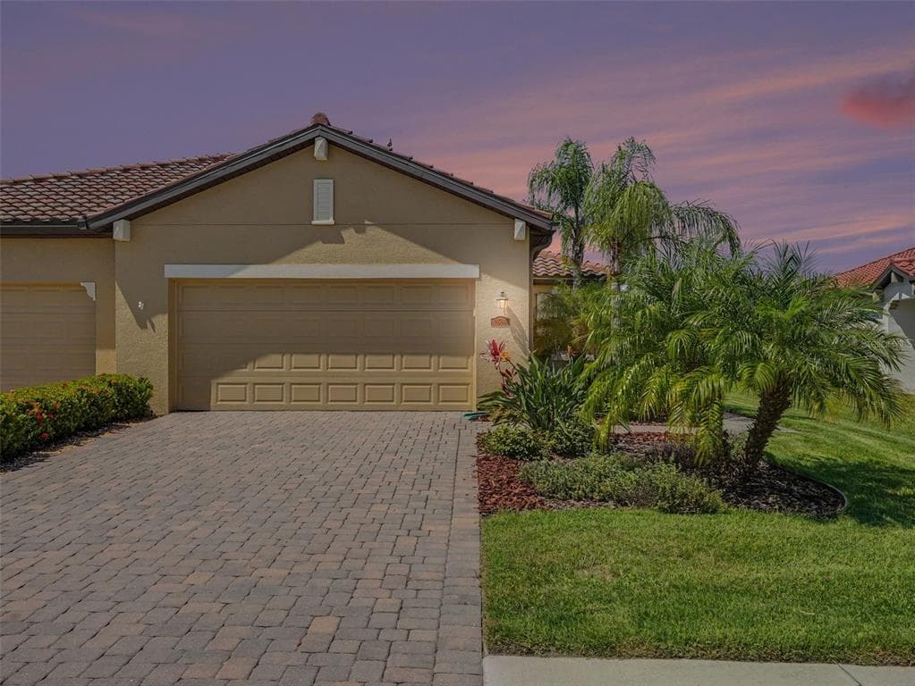 2606 AVOLET COURT photo 1