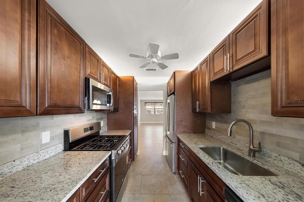 6025 SHORE BOULEVARD S 107 photo 13
