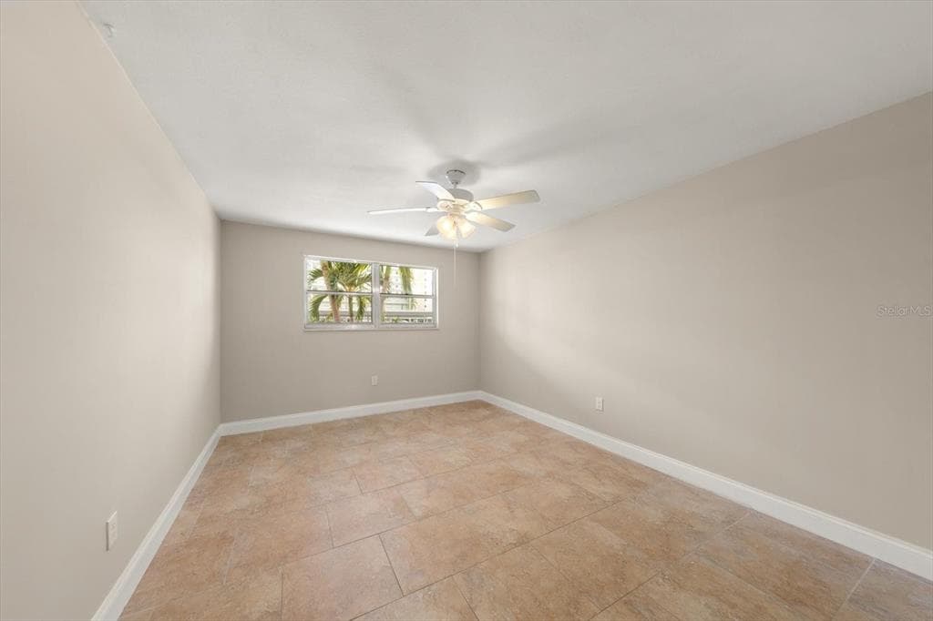 6025 SHORE BOULEVARD S 107 photo 20