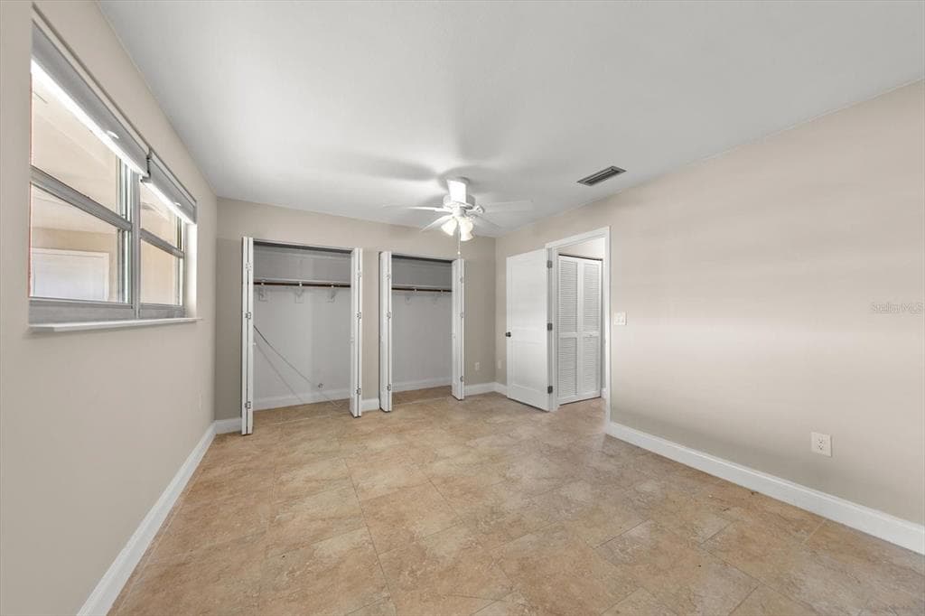 6025 SHORE BOULEVARD S 107 photo 24