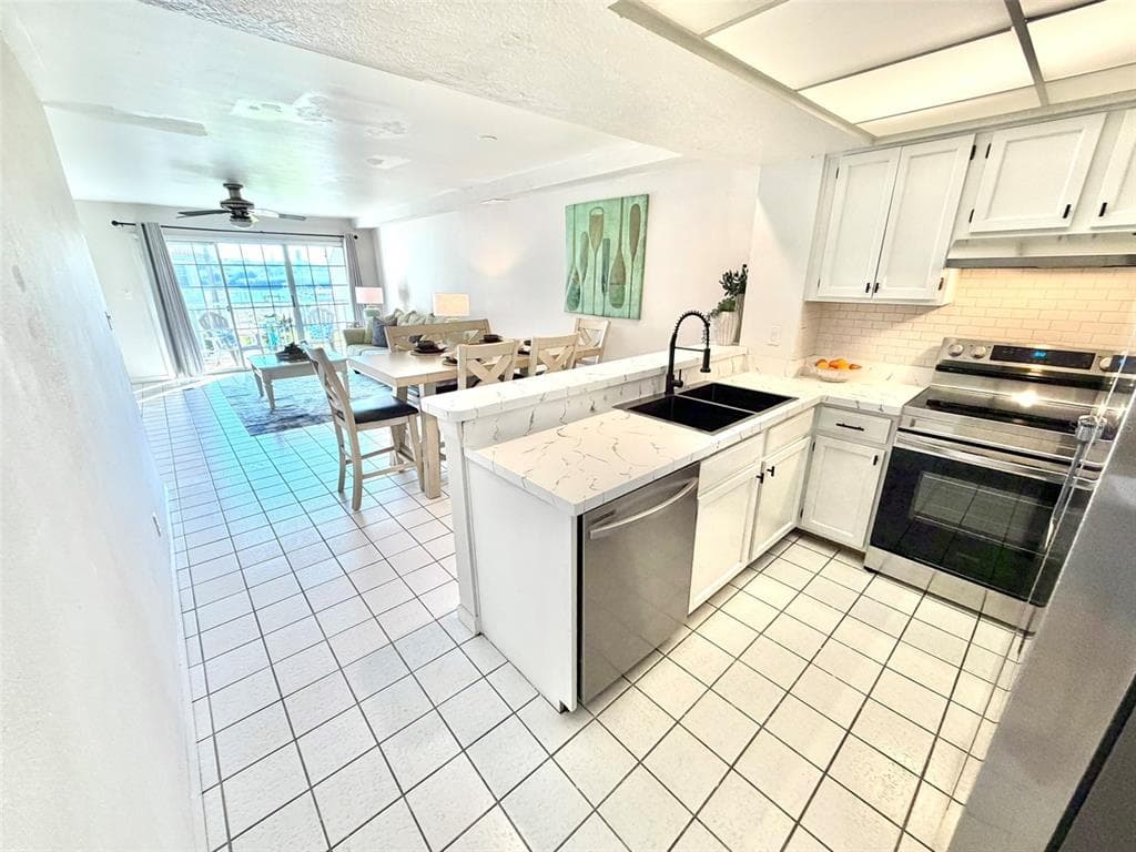 19201 VISTA LANE D2 photo 10
